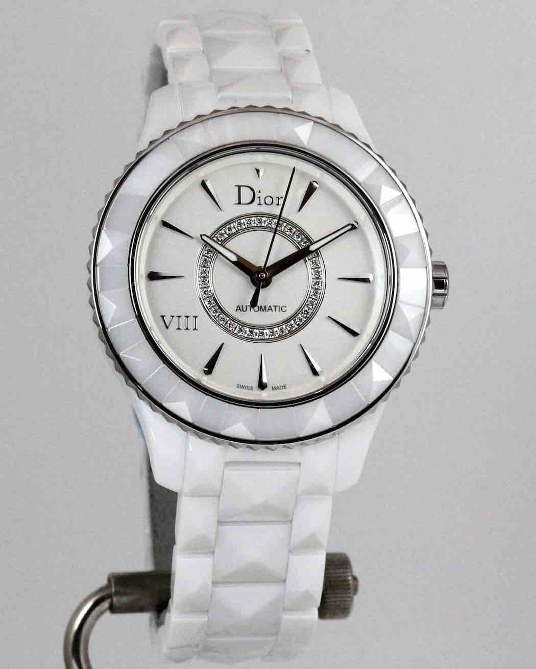 Dior VIII 38mm automatique céramique blanche cadran argenté opalin serti diamants bracelet céramique blanche