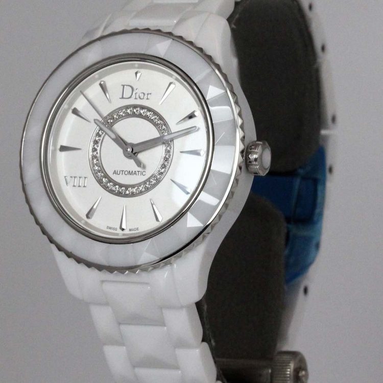 Dior VIII 38mm automatique céramique blanche cadran argenté opalin serti diamants bracelet céramique blanche