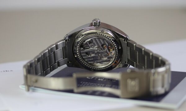 Grand Seiko Golden Snowflake – Image 8