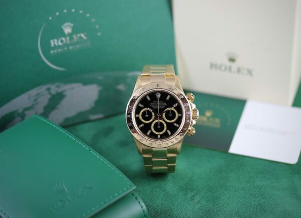 Rolex Daytona 16528 "Inverted 6" - Full Gold - Révision Rolex – Image 14