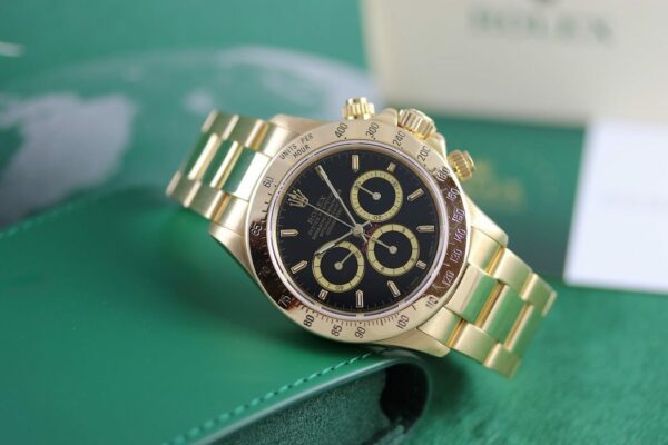 Rolex Daytona 16528 "Inverted 6" - Full Gold - Révision Rolex – Image 3