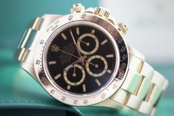Rolex Daytona 16528 "Inverted 6" - Full Gold - Révision Rolex – Image 4