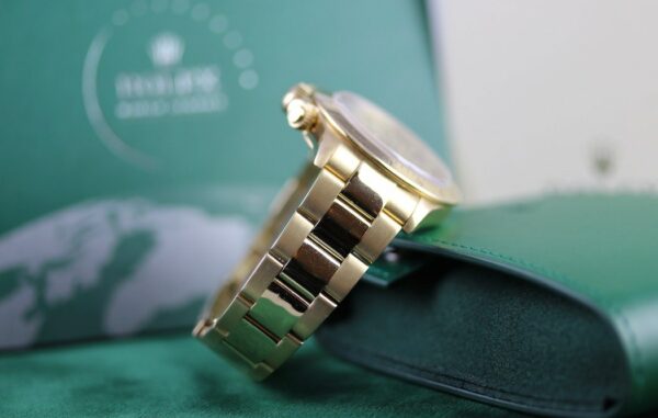 Rolex Daytona 16528 "Inverted 6" - Full Gold - Révision Rolex – Image 8