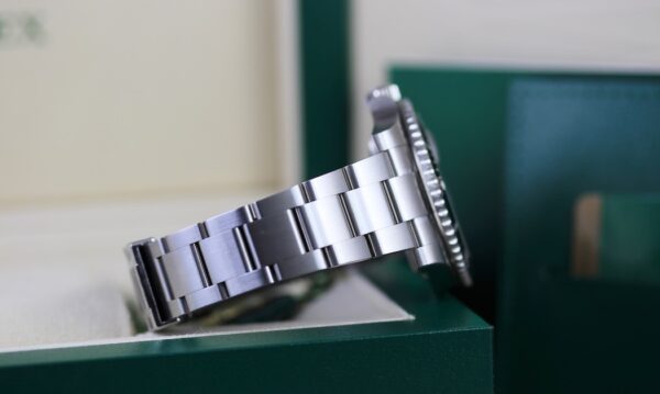 Rolex Submariner Date New Old Stock 2017 – Image 8