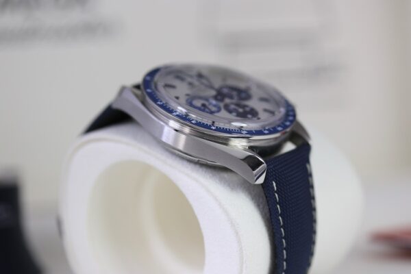 Omega Speedmaster 'Silver Snoopy Award' – Image 6