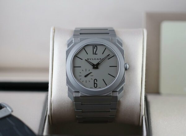 Bulgari Octo Finissimo BGO40TXT Titane - Ultra Plate + Bracelet - 2018 – Image 3