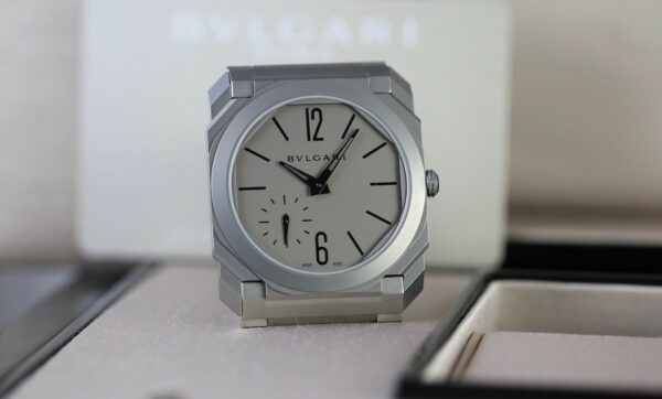 Bulgari Octo Finissimo BGO40TXT Titane - Ultra Plate + Bracelet - 2018 – Image 4