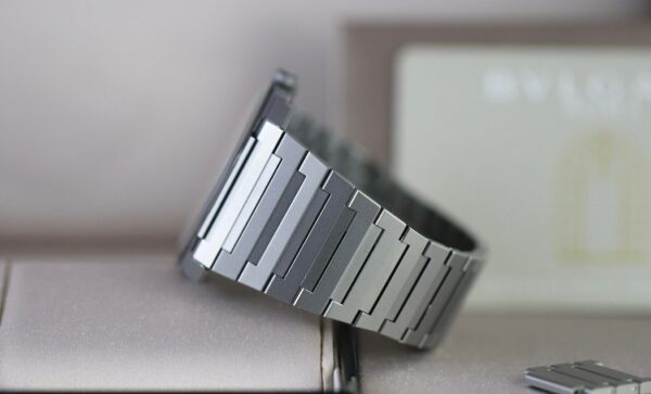 Bulgari Octo Finissimo BGO40TXT Titane - Ultra Plate + Bracelet - 2018 – Image 7
