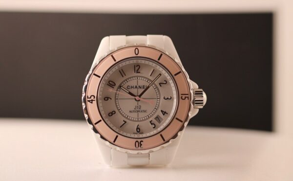CHANEL J12 H4468 - Montre Femme Céramique Blanche Lunette Rose - Automatique – Image 3