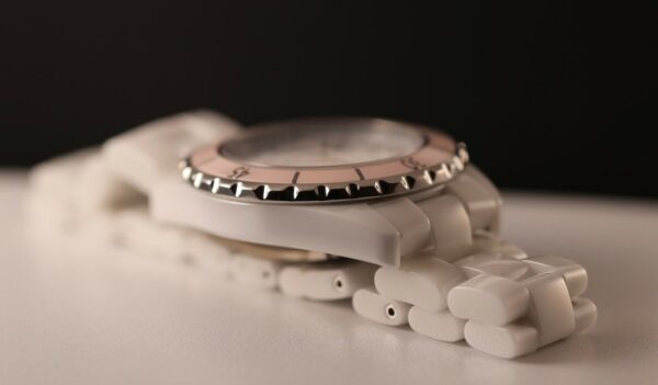 CHANEL J12 H4468 - Montre Femme Céramique Blanche Lunette Rose - Automatique – Image 6
