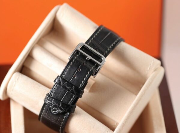 Hermès Cape Cod GM Automatique CD7.810 - Full Set 2017 – Image 12