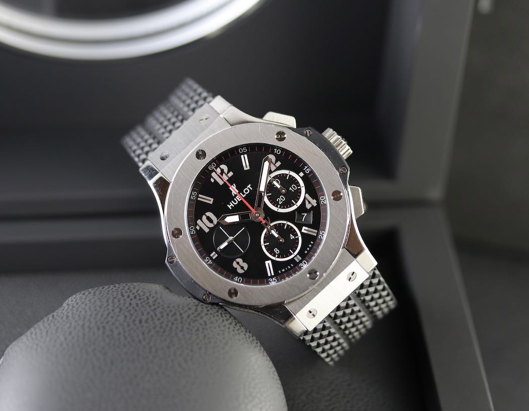 Hublot Big Bang Chronograph 44mm – 301.SX.130.RX