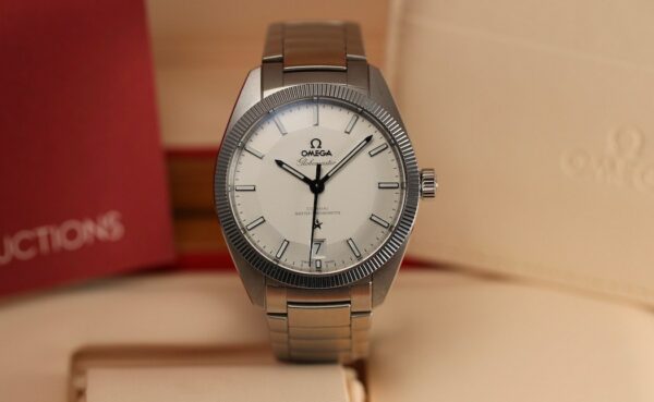 Omega Globemaster Co-Axial Master Chronometer 2021 – Image 3