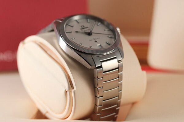 Omega Globemaster Co-Axial Master Chronometer 2021 – Image 5