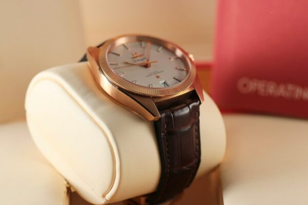 Omega Globemaster Co-Axial Master Chronometer Sedna Gold – Image 5