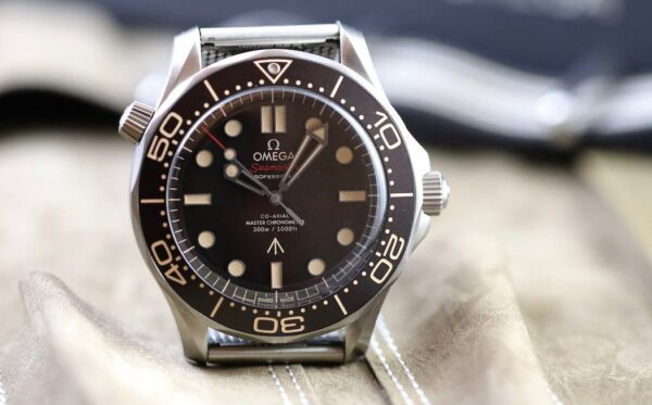 Omega Seamaster Diver 300M 007 Edition – Image 3