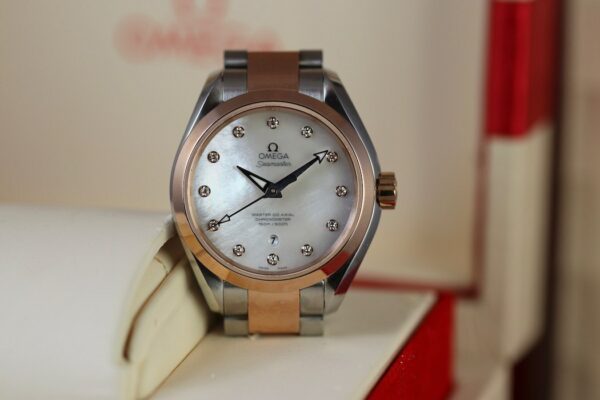 Omega Seamaster Aqua Terra 34 mm – Réf. 231.20.34.20.55.001 – Cadran nacre & diamants – Image 3