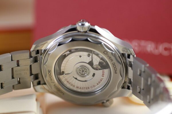 Omega Seamaster Diver 300M Co‑Axial Master Chronometer 42 mm – Image 11