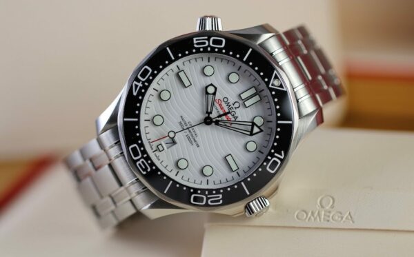 Omega Seamaster Diver 300M Co‑Axial Master Chronometer 42 mm – Image 4