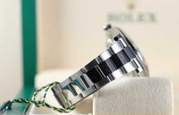 Rolex Datejust 41 – Réf. 116300 – Cadran gris chiffres arabes bleus – Année 2017 – Image 8