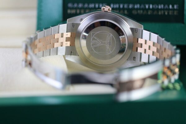 Rolex Rolex Datejust 41 – Réf. 126331 – Or Rose & Acier – Année 2022 – Image 11