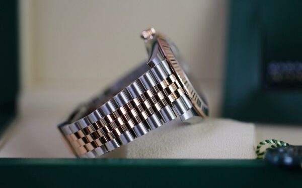 Rolex Rolex Datejust 41 – Réf. 126331 – Or Rose & Acier – Année 2022 – Image 9