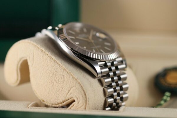 Rolex Datejust 41 – Cadran Bleu – Jubilé – Réf. 126334 – Full Set 2021 – Image 7