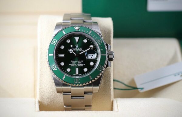 Rolex Submariner Date 116610LV "Hulk"– Full Set – Image 4