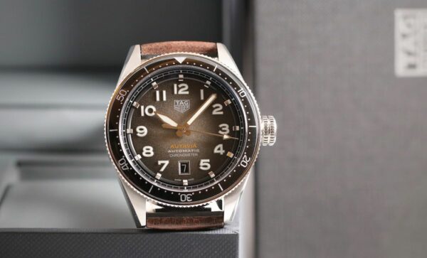 TAG Heuer Autavia WBE5114.FC8266 - 2024 - Neuve - Boîte & papiers – Image 3