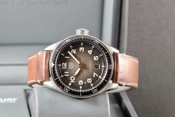 TAG Heuer Autavia WBE5114.FC8266 - 2024 - Neuve - Boîte & papiers – Image 5