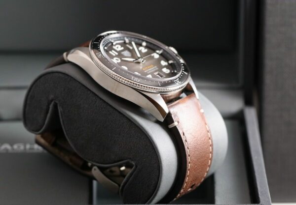 TAG Heuer Autavia WBE5114.FC8266 - 2024 - Neuve - Boîte & papiers – Image 7