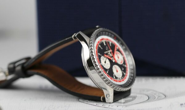 Breitling Navitimer AB0121211C1 Swiss Air – Édition spéciale – Image 6