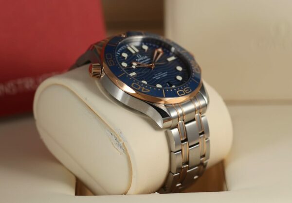 Omega Seamaster Diver 300M Co-Axial Master Chronometer 2019 – Image 5