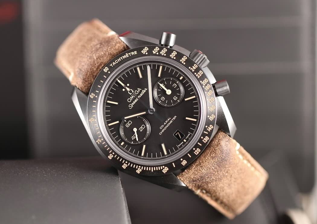OmOmega Speedmaster Dark Side of the Moon