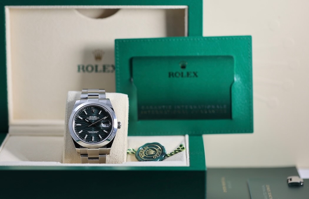 Rolex Datejust 41 – Réf. 126300 – Cadran Vert – 2023 – Boîte & Papiers – Image 12