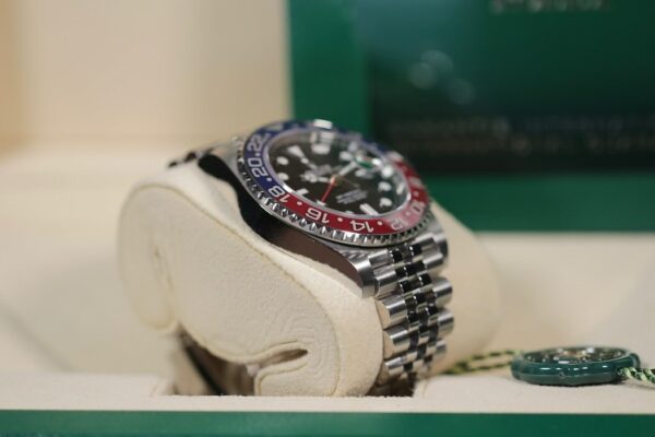 Rolex GMT-Master II 126710BLRO "Pepsi" – Boîte & Papiers 2023 – Image 6