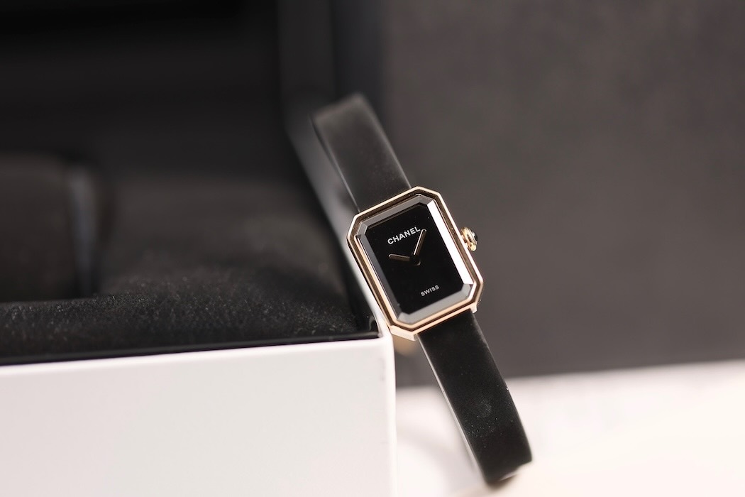 Chanel Première Ruban H6125 – Or Jaune – Avec Boîte, Papiers & Facture 2024 – Image 4