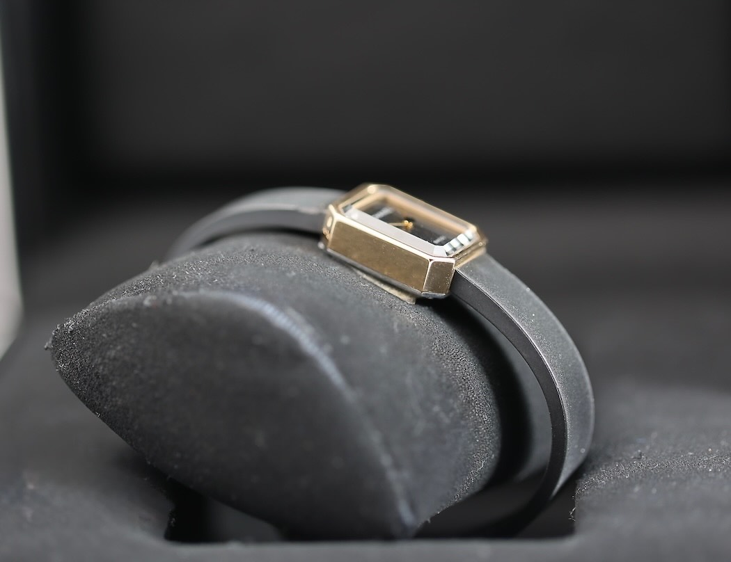 Chanel Première Ruban H6125 – Or Jaune – Avec Boîte, Papiers & Facture 2024 – Image 6