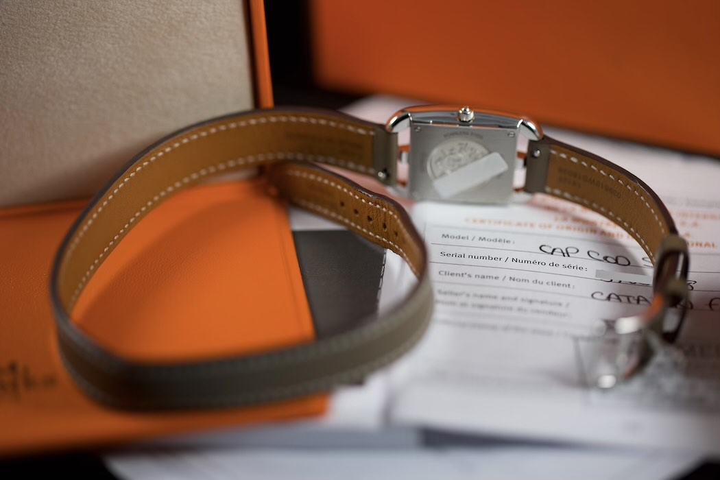 Hermès Cap Code CC1.210A – Boîte et Papiers 04/2025 – Bracelet Double Tour Taupe – Image 8