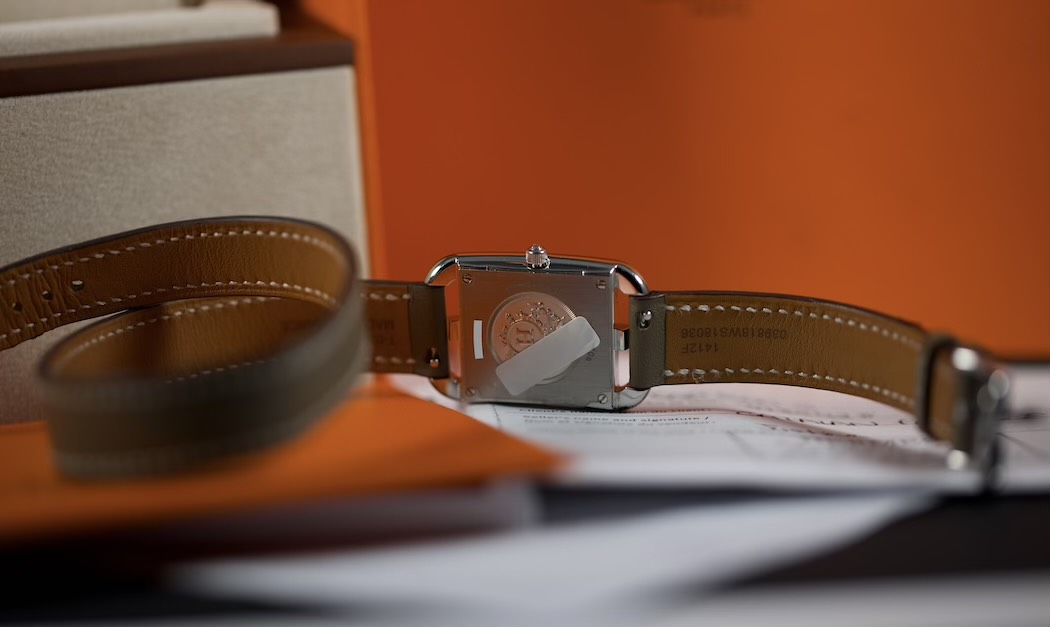 Hermès Cap Code CC1.210A – Boîte et Papiers 04/2025 – Bracelet Double Tour Taupe – Image 9