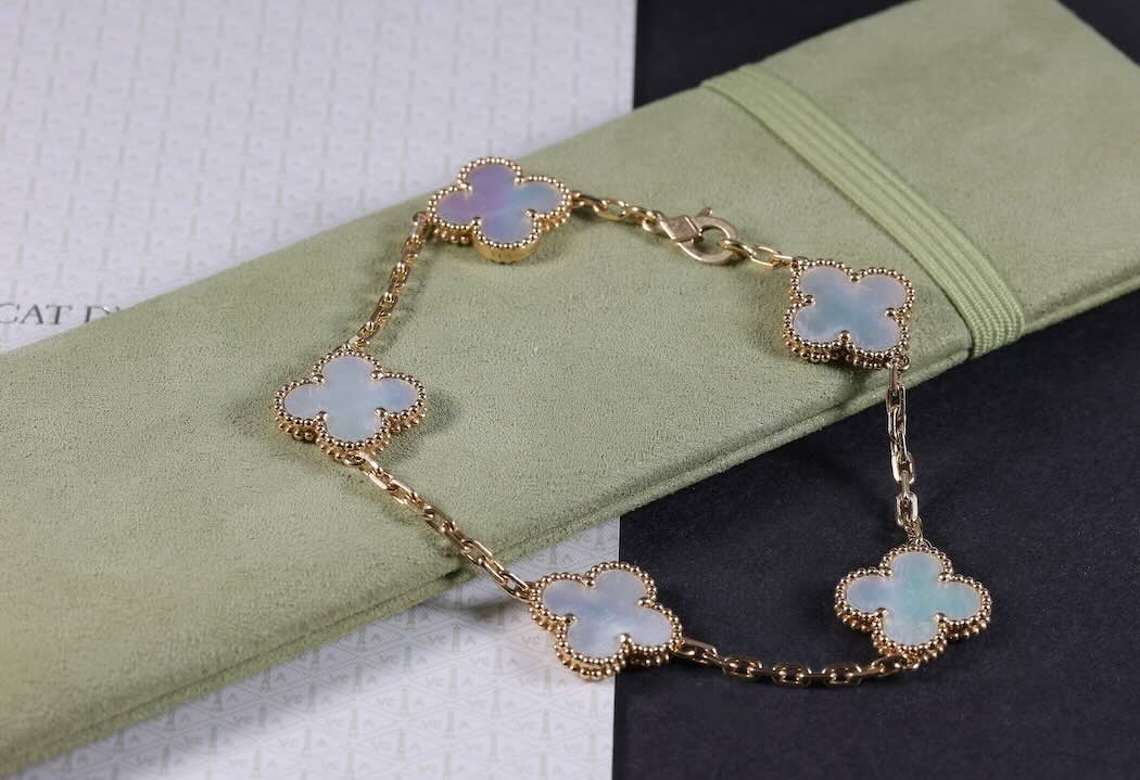 Van Cleef & Arpels  Bracelet Vintage Alhambra – 5 motifs