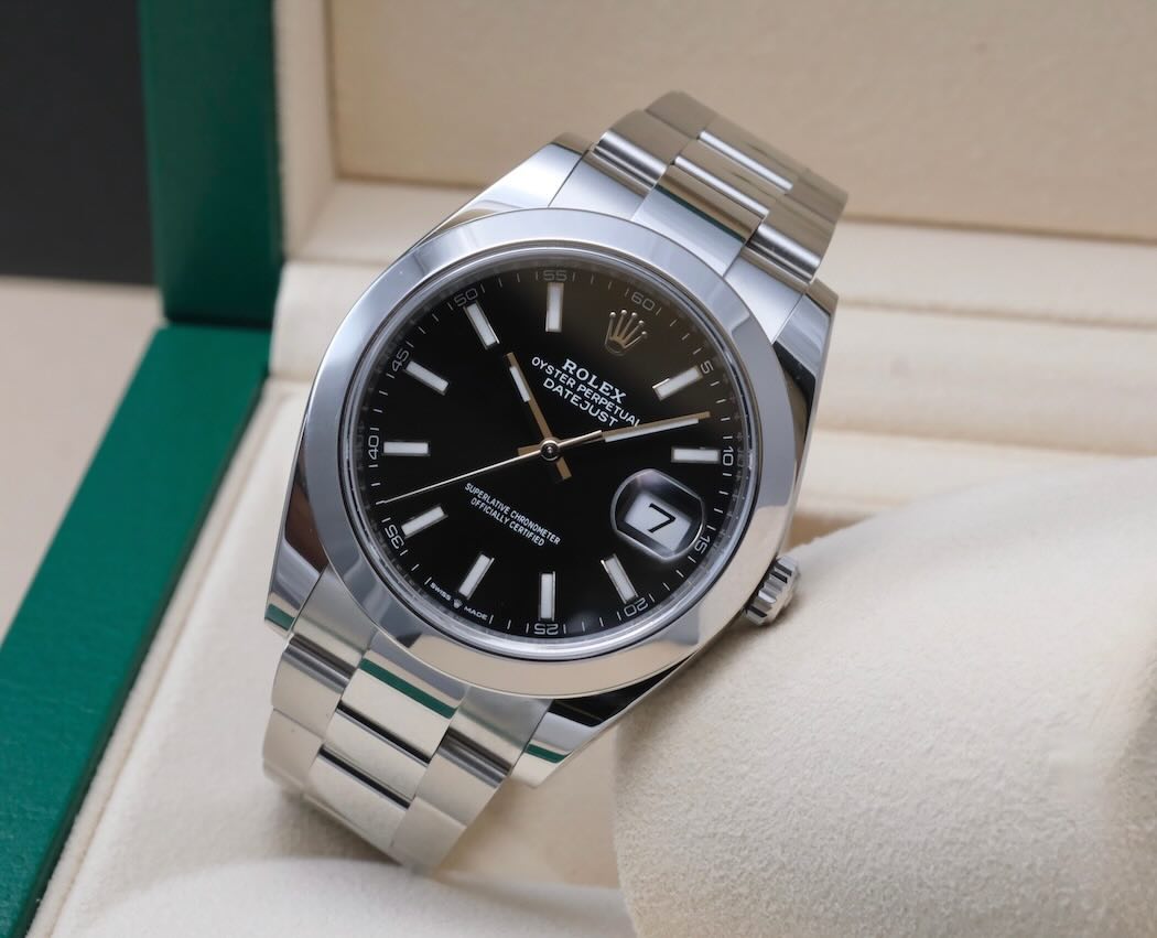 Rolex Datejust 41 Black Dial Ref. 126300 Full Set – Image 3