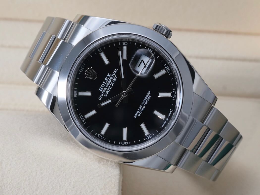 Rolex Datejust 41 Black Dial Ref. 126300 Full Set – Image 4