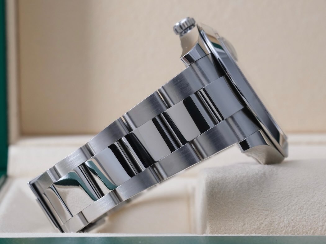 Rolex Datejust 41 Black Dial Ref. 126300 Full Set – Image 8